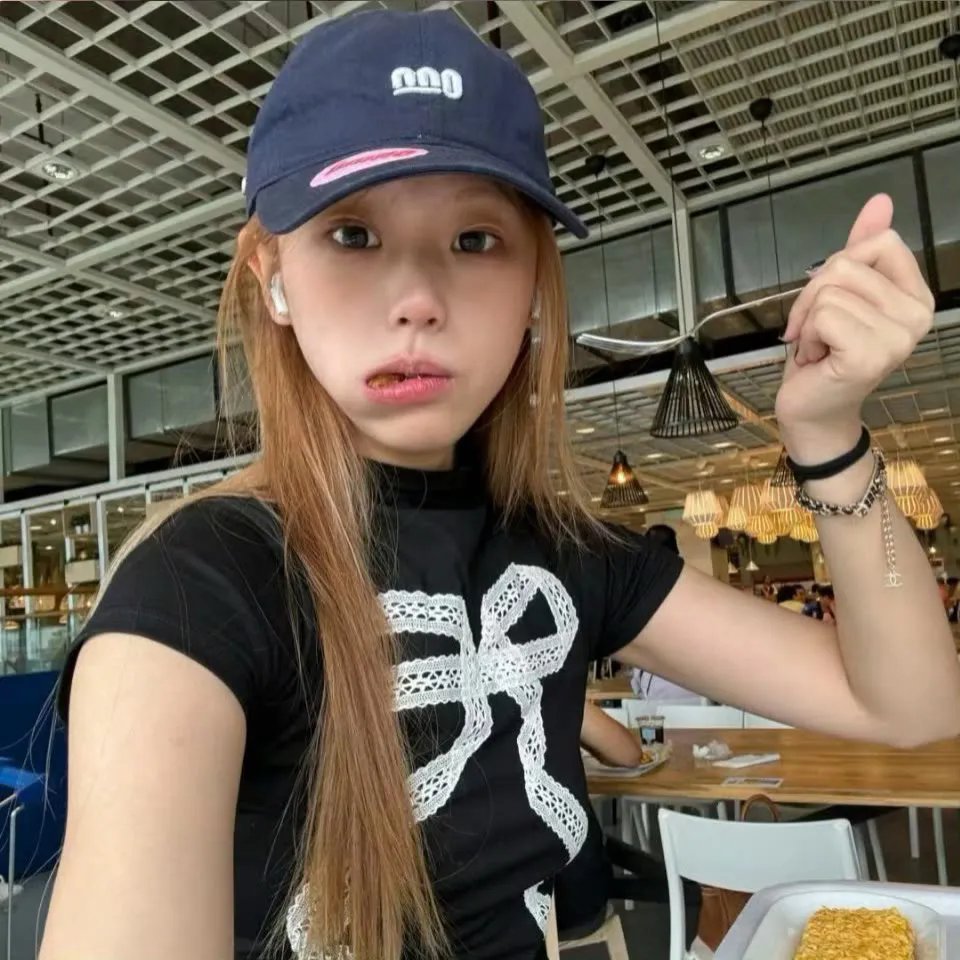 阿尔玛与狼